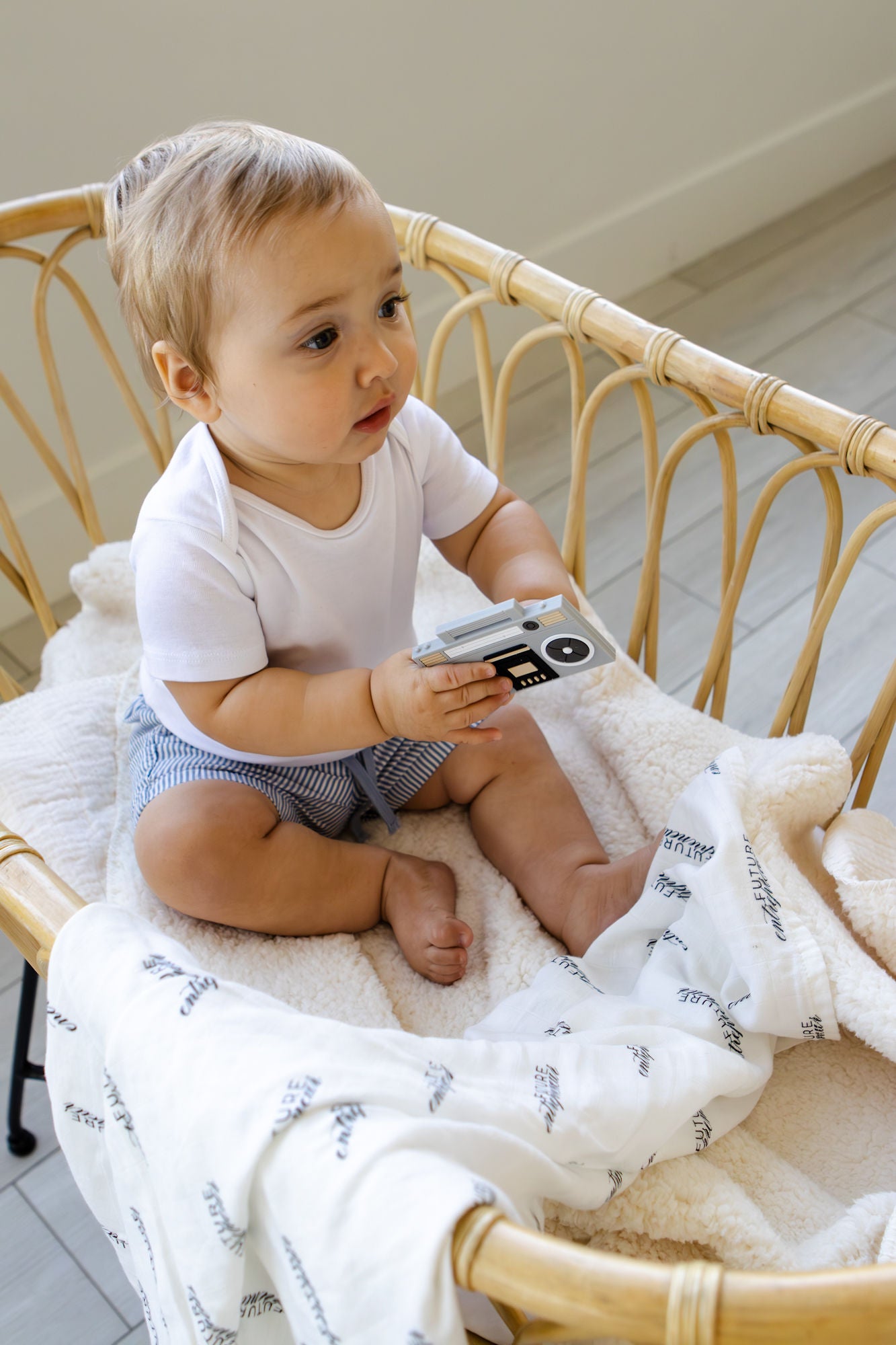 Boombox Silicone Teether – Retro '80s-Inspired Baby Teether