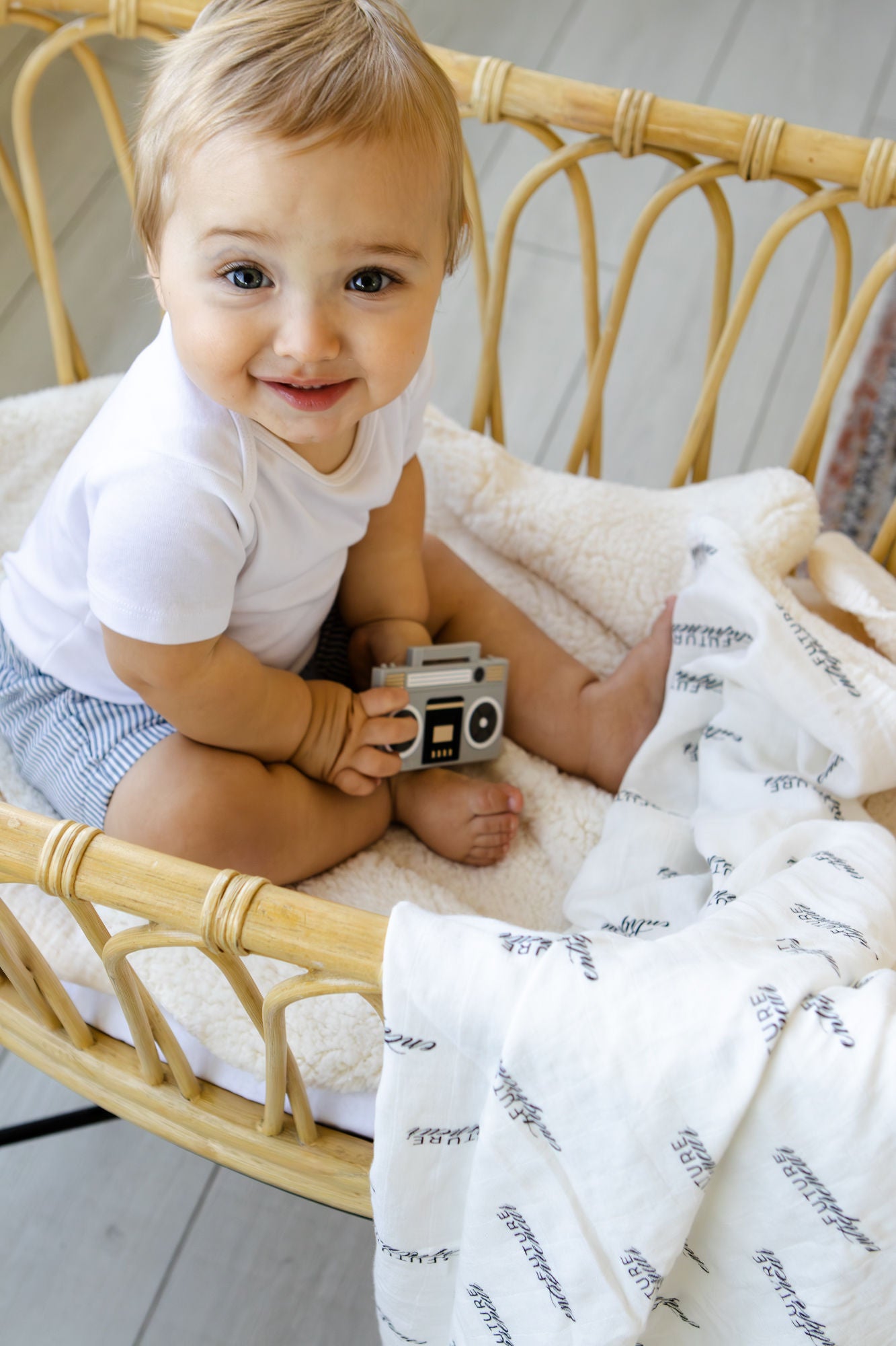 Boombox Silicone Teether – Retro '80s-Inspired Baby Teether